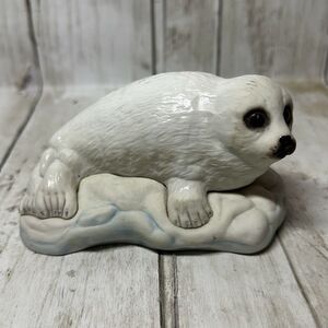 Edward Boehm Porcelain White Seal Pup On Iceberg #40127 Figurine‎ USA